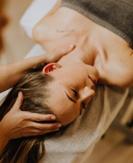 pexels-karola-g-6629550